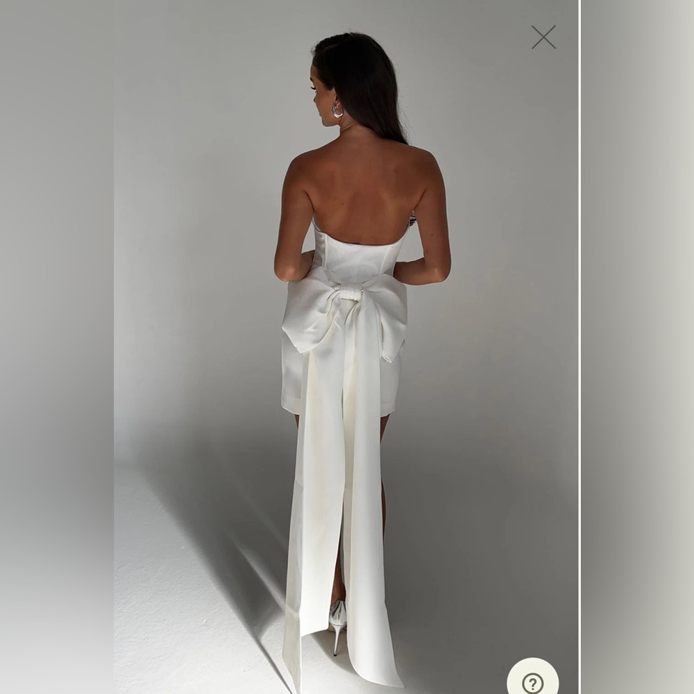 Meshki Meredith White Strapless Bow Dress (Size: Small), Dry Cleaned